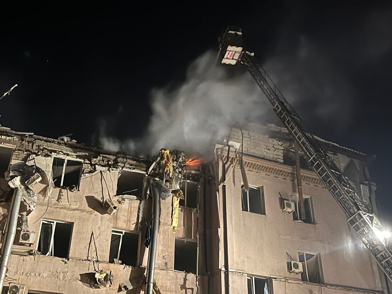 Последствия ракетного удара по Кривому Рогу