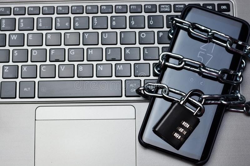 Венгрия, Израиль и другие страны использовали программы Pegasus для слежки за журналистами