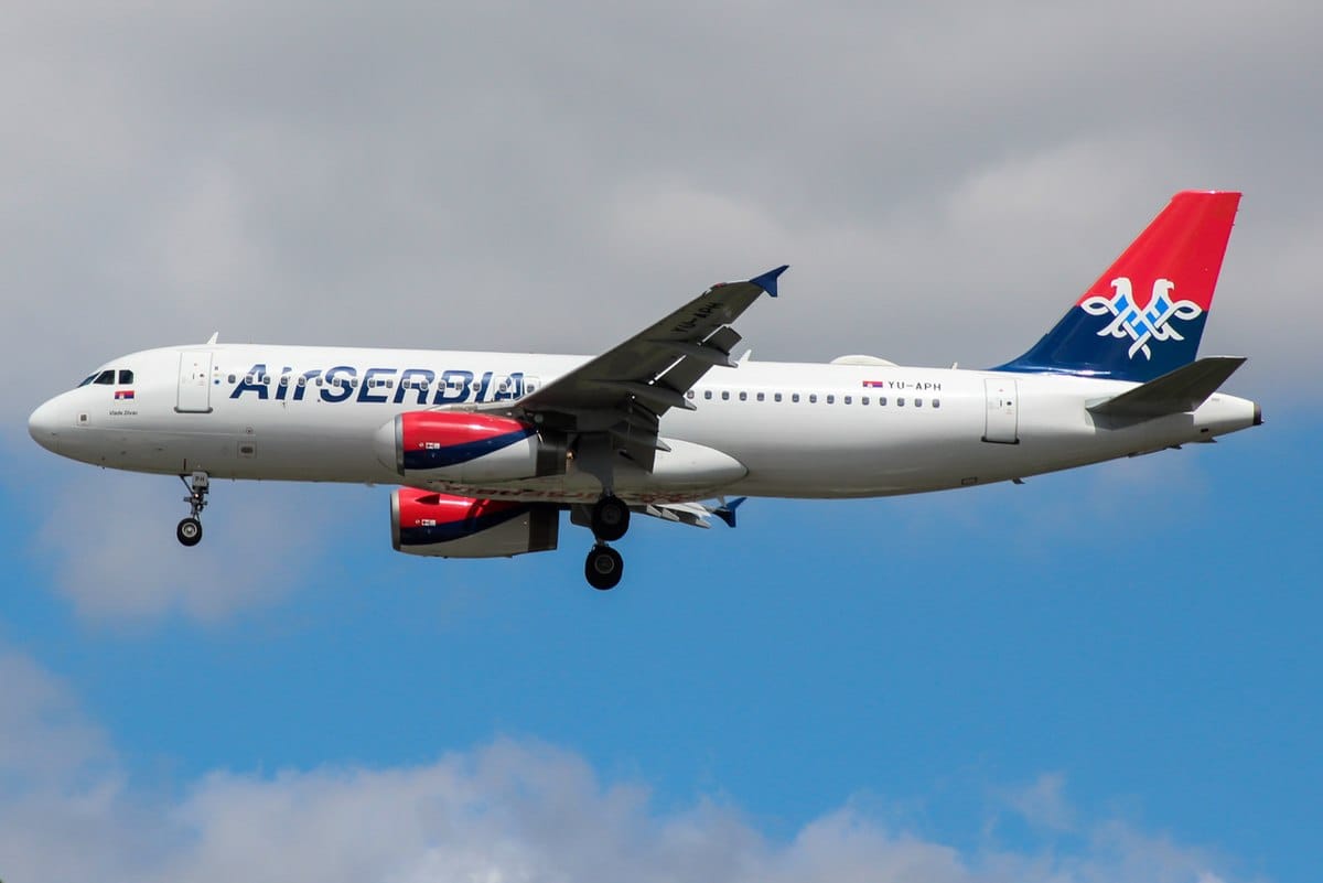 «Агентство»: Airbus заблокировал вылет самолета Air Serbia из РФ из-за несогласованного с американской компанией мелкого ремонта