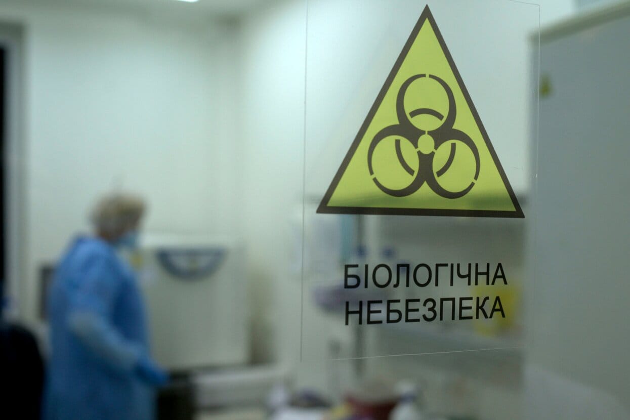 Фейк Минобороны и «Вестей недели»: биолаборатории Пентагона ставили опыты на украинских солдатах