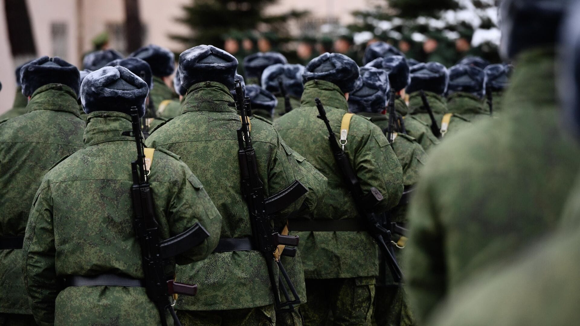 Мобилизованные самовольно ушли из военной части в Луганской области и сдались полиции — СМИ