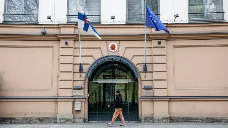 Россия закроет генконсульство Финляндии в Петербурге и вышлет девять финских дипломатов