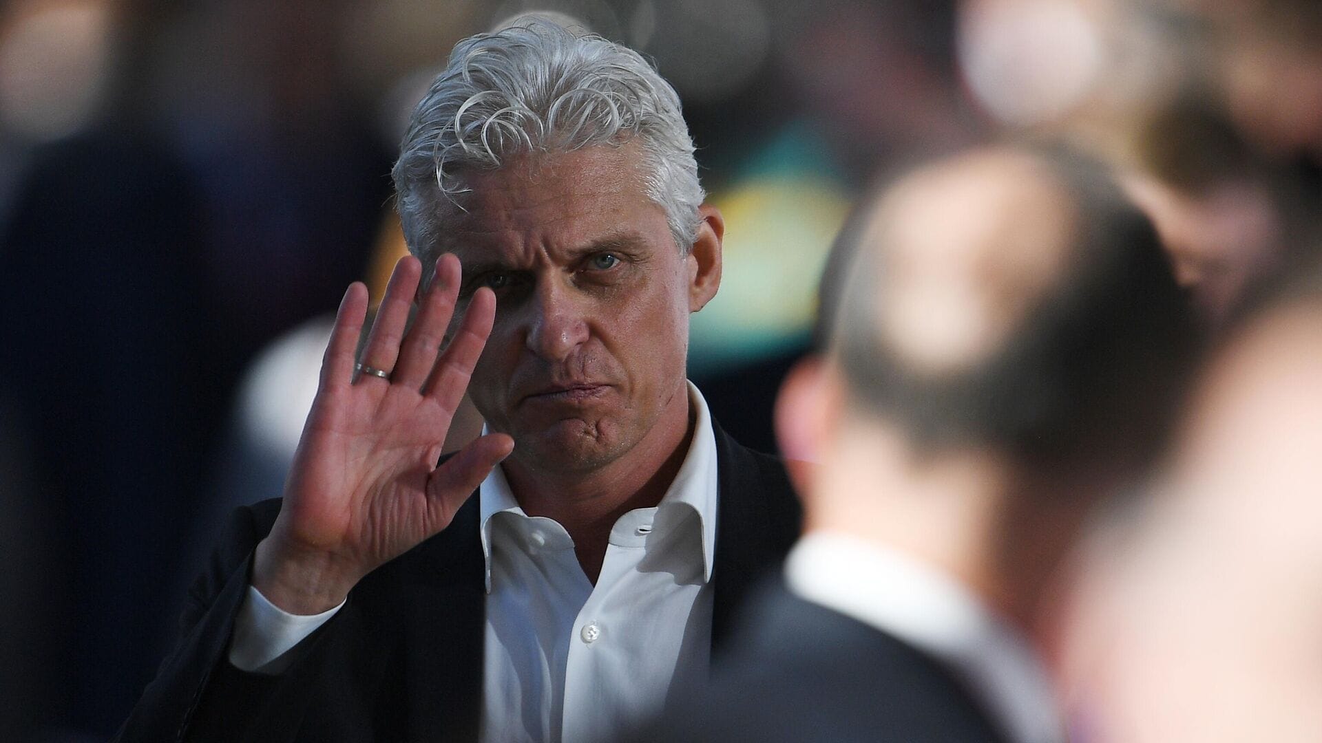 Слабые сильные мира сего. Владимир Милов о том, почему не стоит ставить на раскол олигархов через снятие санкций