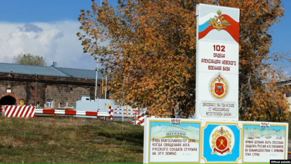 Армянские пограничники не дали увезти похищенного россиянина. Но он поверил российскому следователю и отказался от адвоката — правозащитники