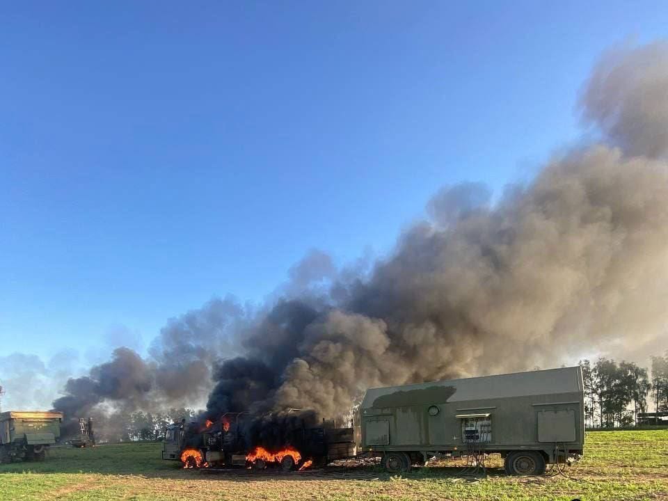 В сети появились кадры последствий удара по комплексу ПВО на территории России, который, как сообщается, был нанесен HIMARS