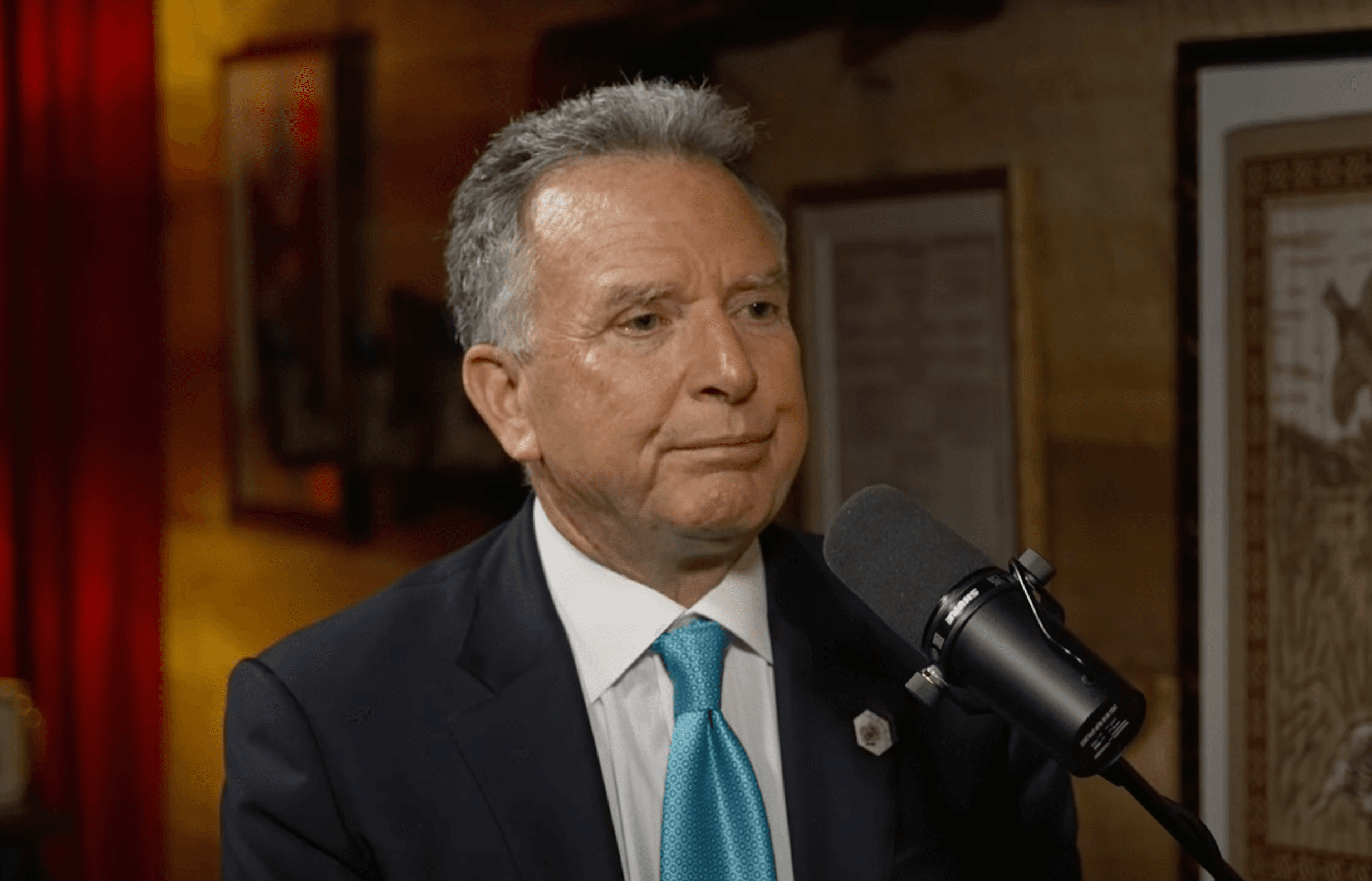 Спецпосланник президента США Стив Уиткофф заявил, что власти Украины согласились провести выборы президента. Он не уточнил когда