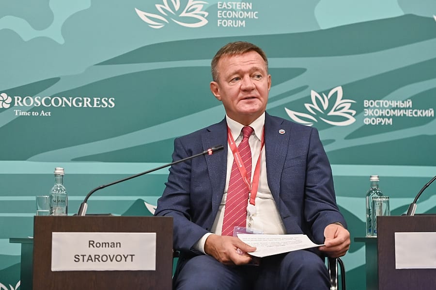 Путин отправил в отставку главу Минтранса Романа Старовойта