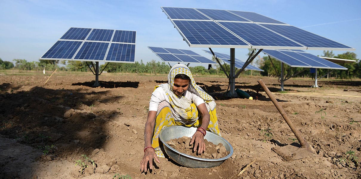 Пошлины Трампа против Индии ударят по населению страны и приведут к повышению внутренних тарифов на электроэнергию — индолог