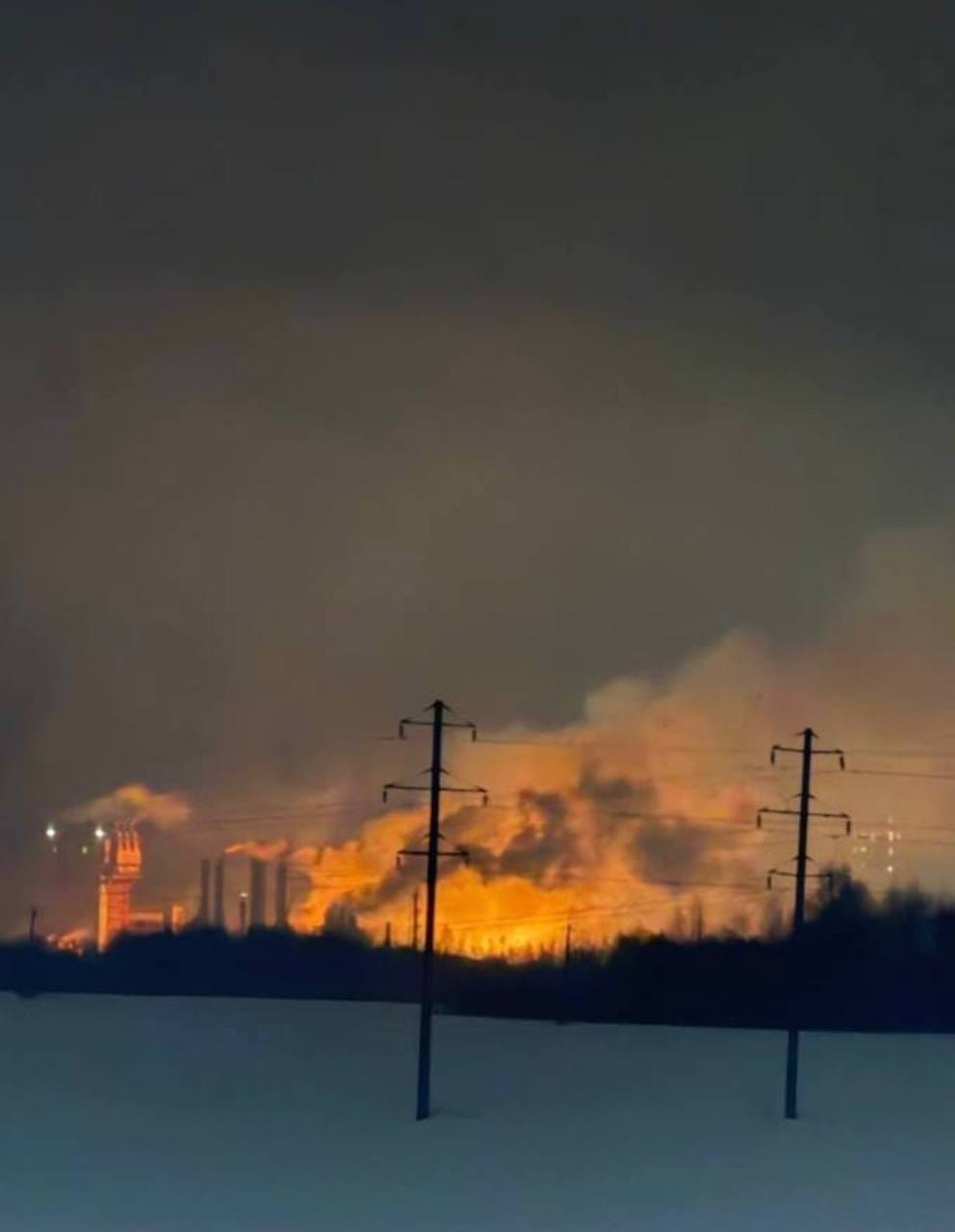 Дроны атаковали завод по производству азотных удобрений в Смоленской области. Погибли семь человек