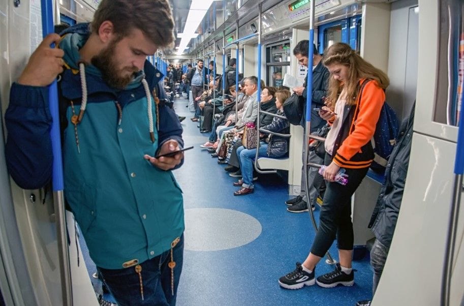 В Москве заработали белые списки для мобильного интернета — «Коммерсантъ»