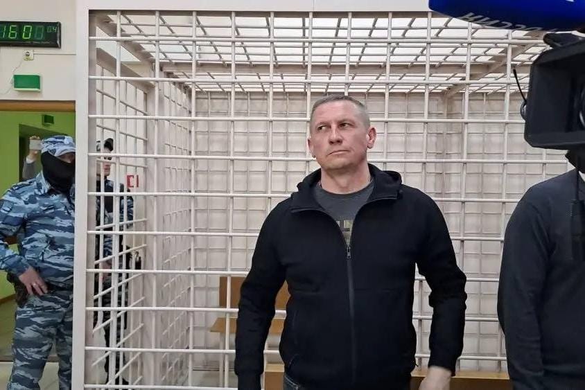 Бывшего замгубернатора Курской области Алексея Дедова приговорили к 17 годам колонии по делу о коррупции при строительстве укреплений