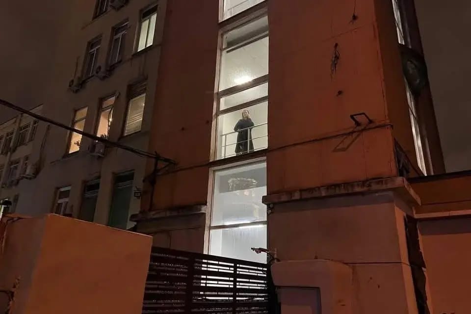 Обыск в редакции «Новой газеты» продолжался 13 часов. Силовики изъяли технику и документы, сотрудников издания допросили