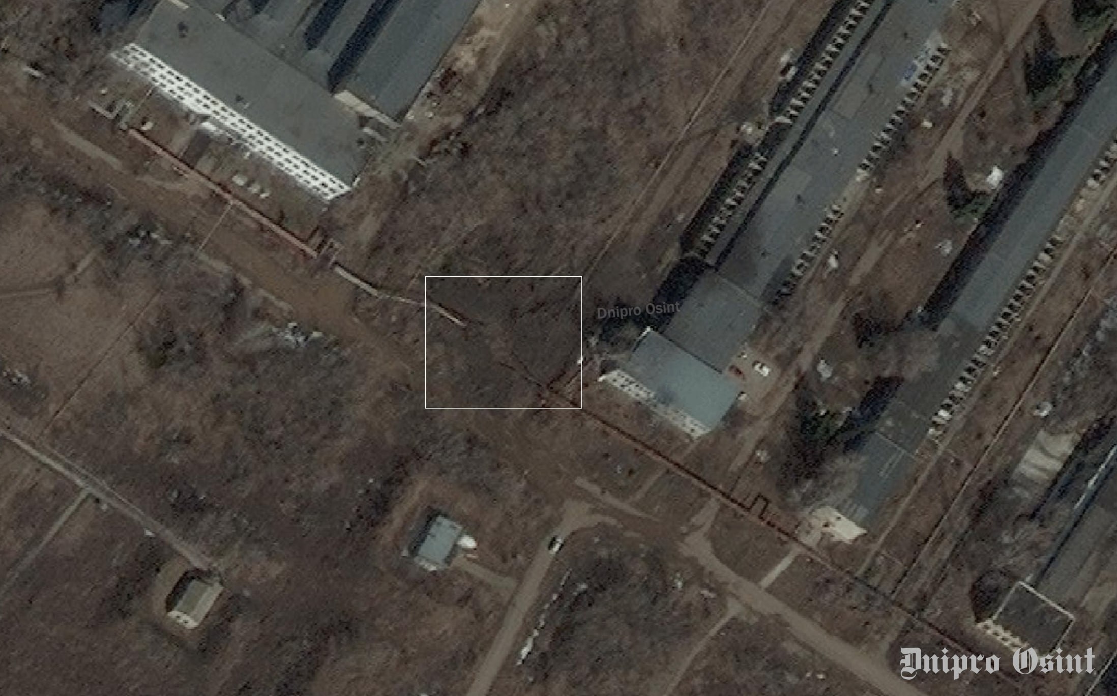 Спутниковый снимок последствий «прилета» украинских ракет «Фламінго» по территории завода «Промсинтез» в Чапаевске Самарской области 28 марта 2026 года