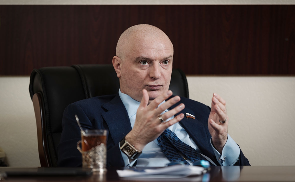 Сенатор Андрей Клишас